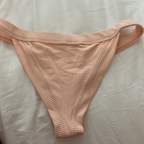Frankie’s bikinis set, Cole top and bottom, peach color - Picture 7 of 8